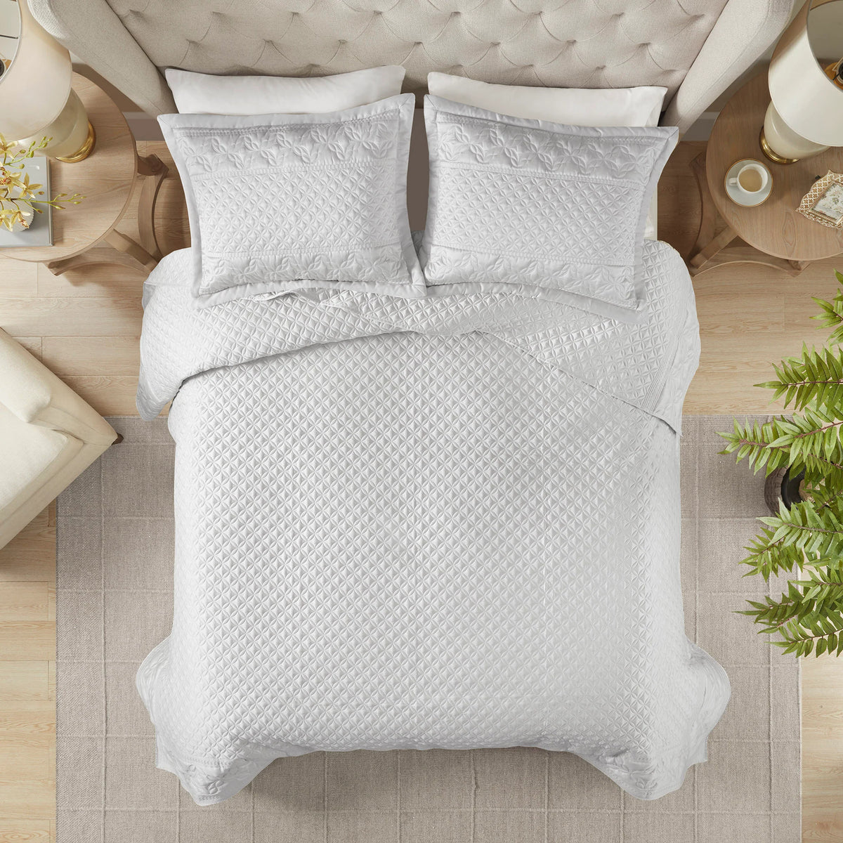 Versailles 3-Piece Quilt Set